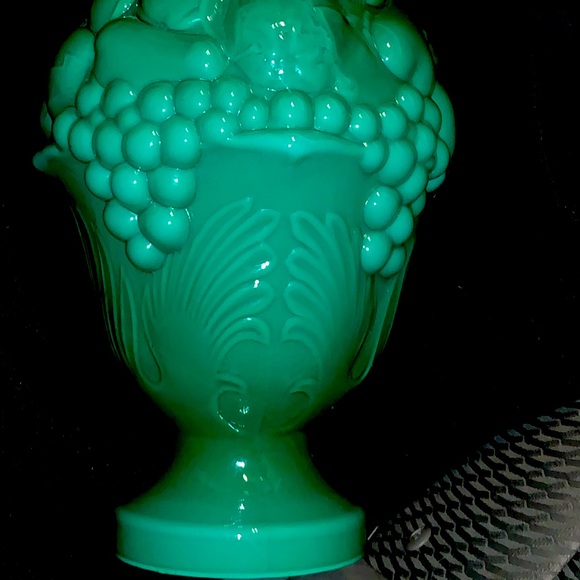 Vintage Jadite Italian Murano Lamp Shade( Rare!) - Picture 1 of 2